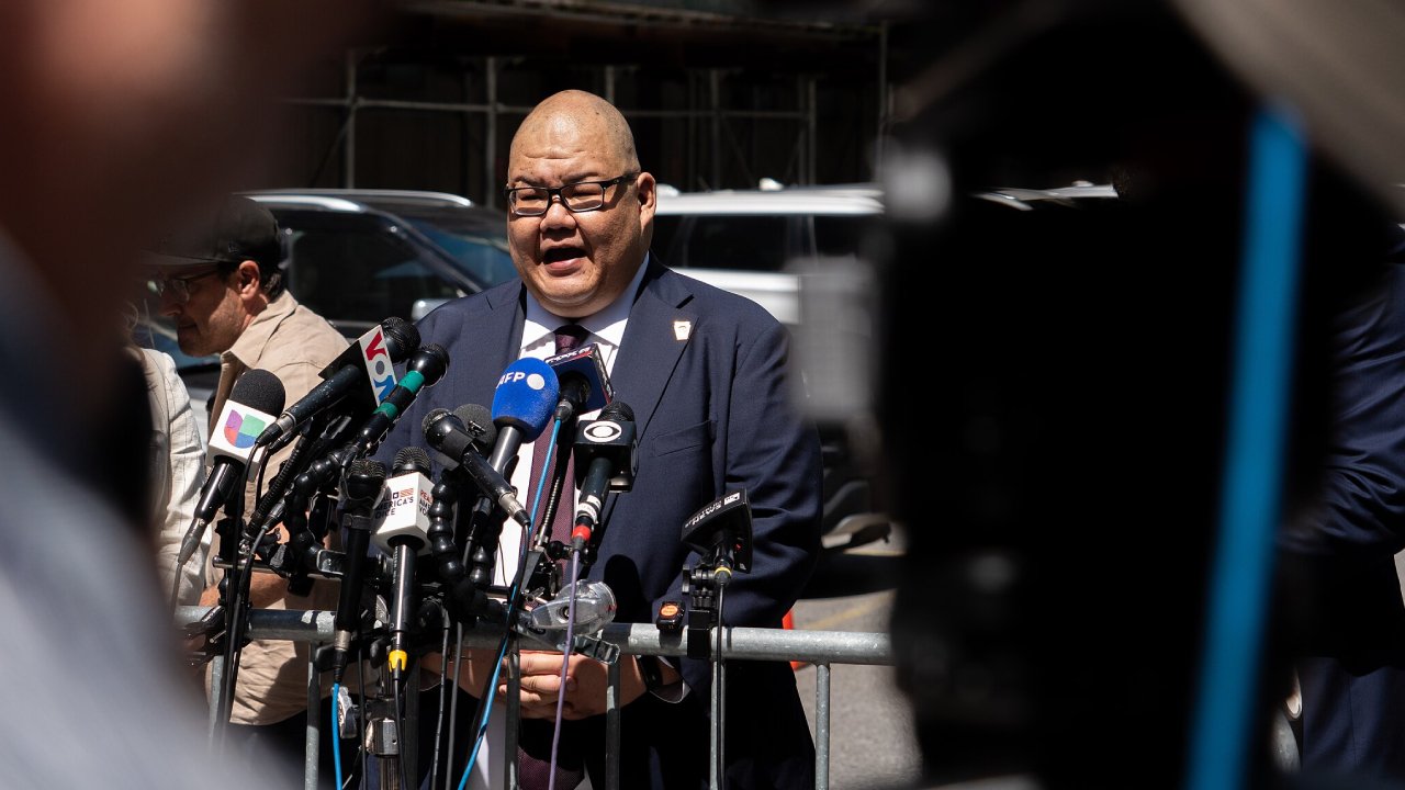 Trump Comms Director Tells New Yorker Writer To “Shut The F**k Up”