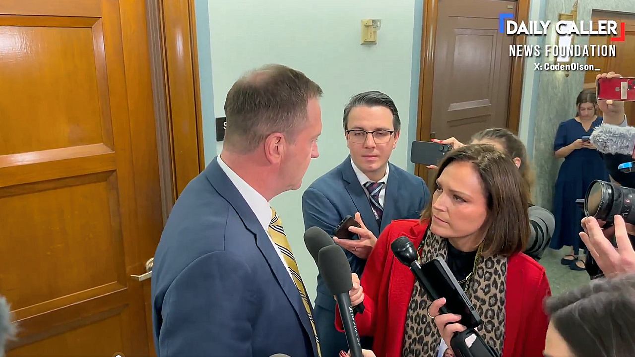 Watch: GOP Sen. DESTROYS Fake News Reporter Over ‘Fishing Boats’ Narrative