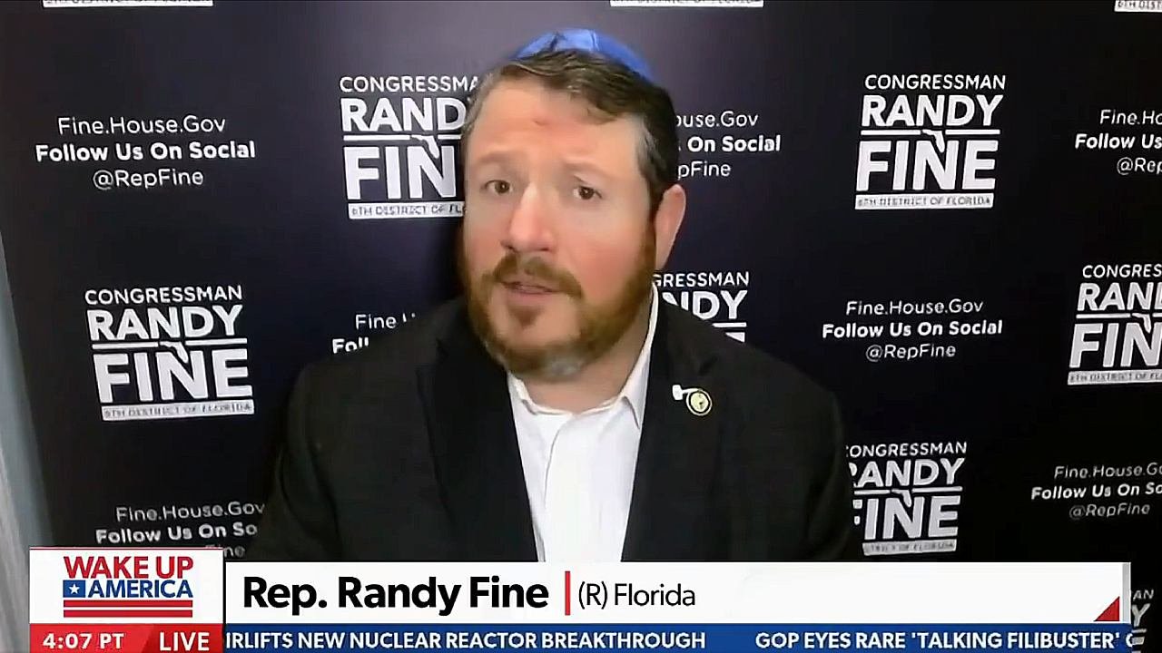 Democrats Pile On After Rep. Fine Doubles Down On &lsquo;Dogs Over Muslims&rsquo; Remarks