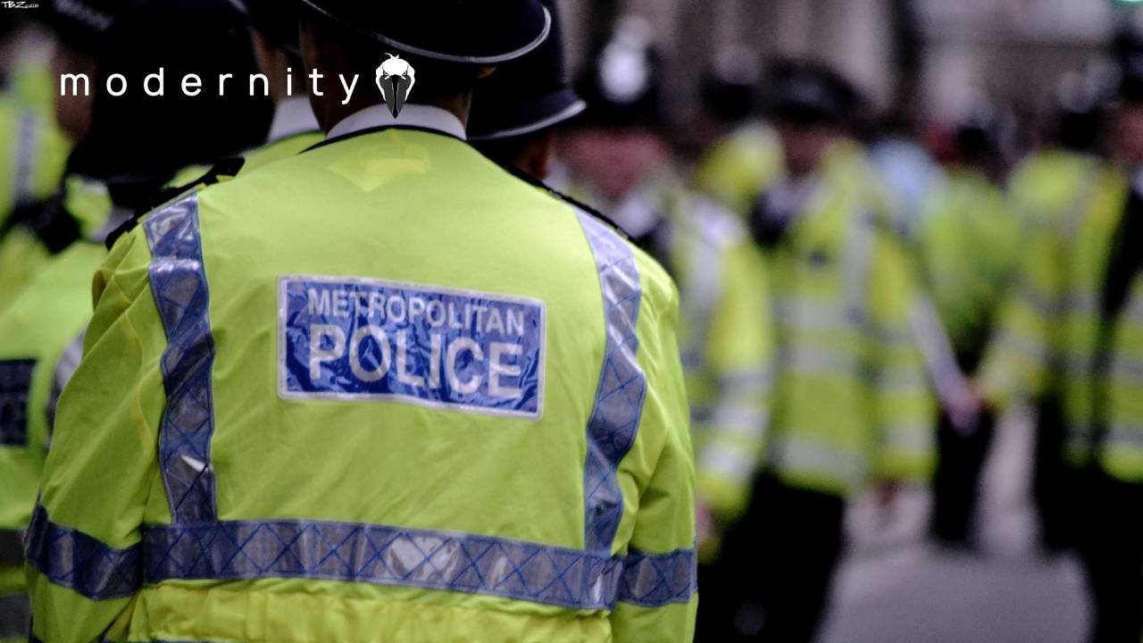 UK Police Force Invites Non-Muslim Staff To FAST During Ramadan As Act Of SOLIDARITY - modernity